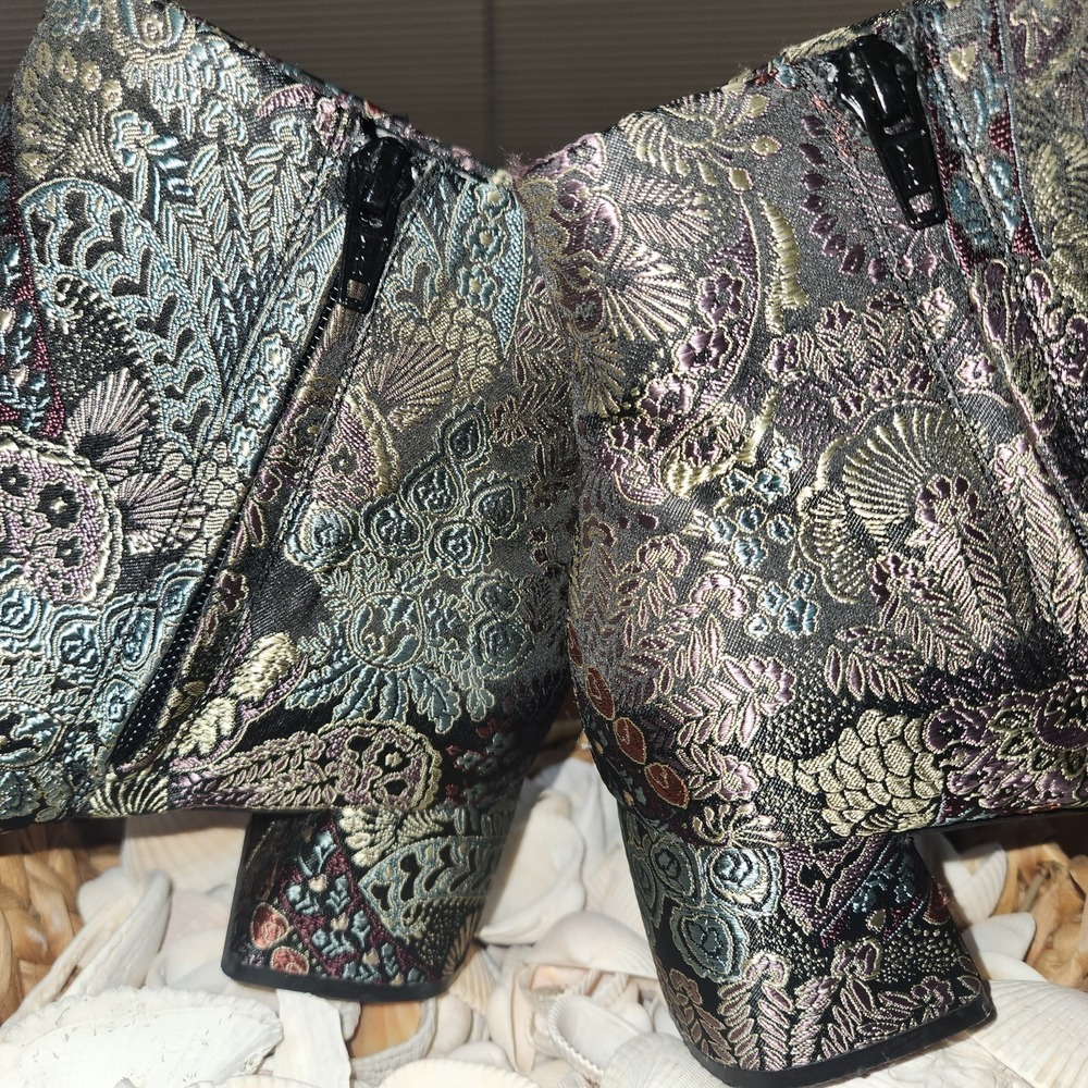 size 8 Tapestry Booties Block Heel Zip Whimsigoth Fairy Ankle Boots Multicolored